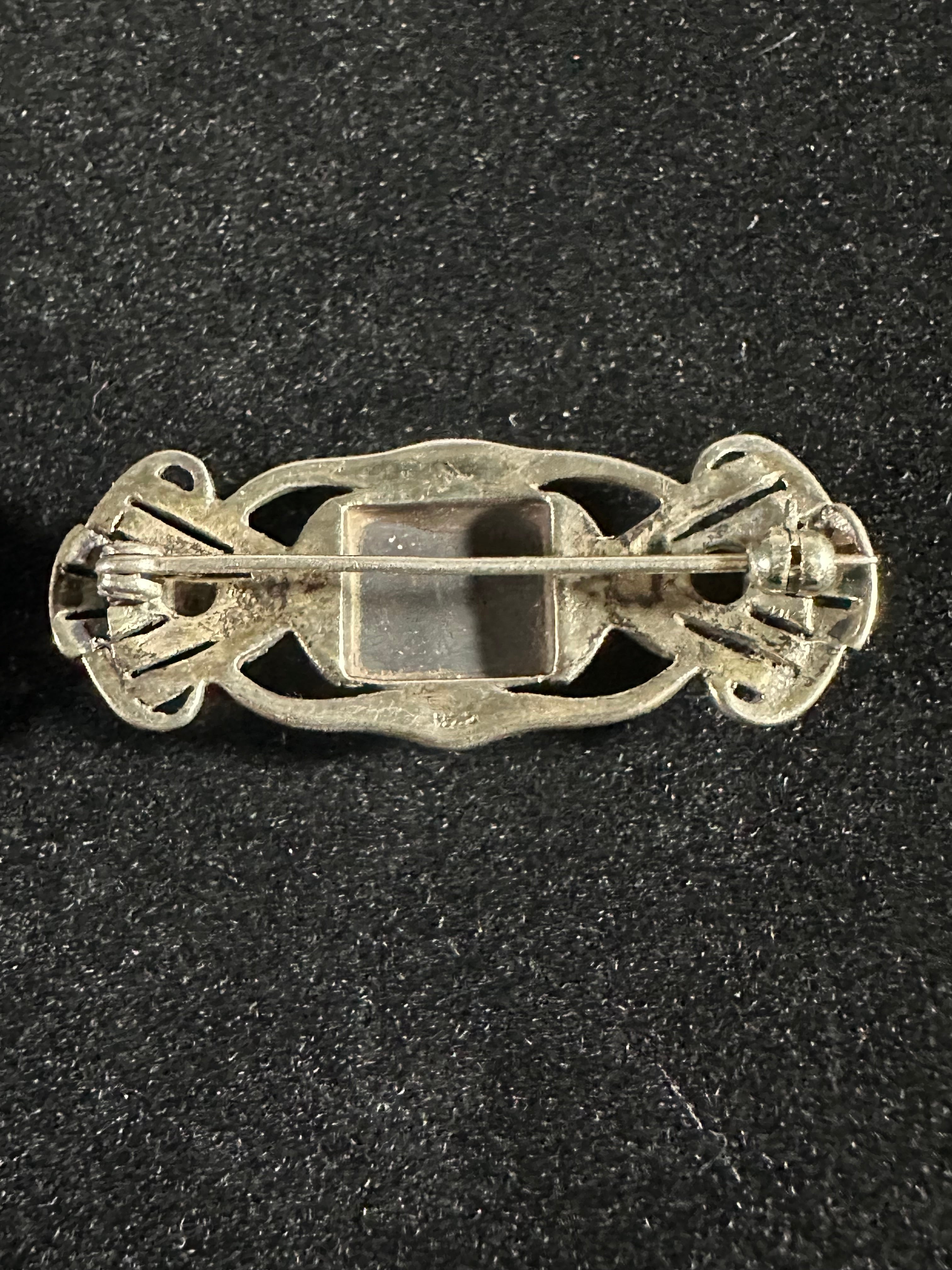 ANTIQUE VICTORIAN SILVER AND ONYX BROOCH