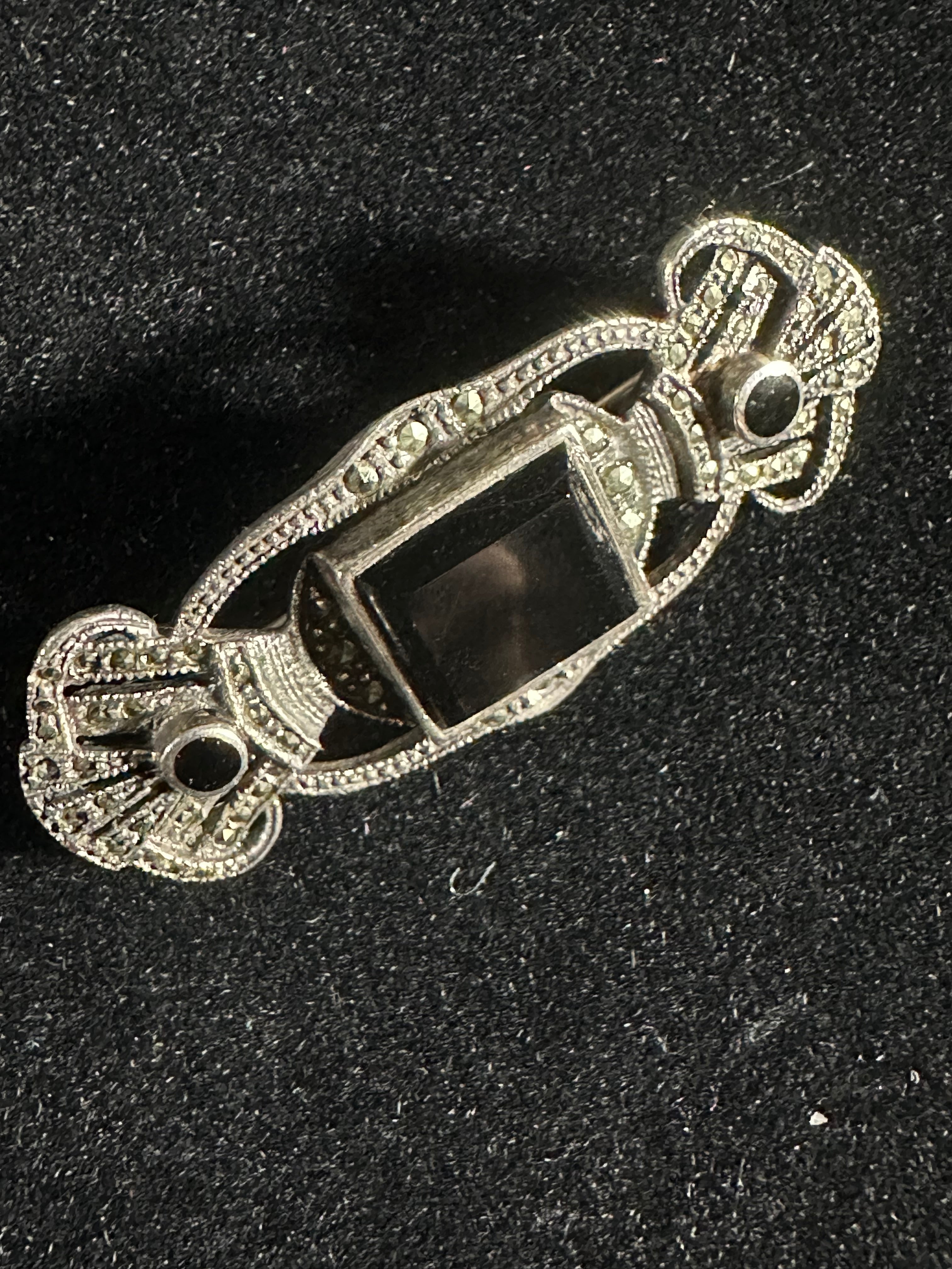 ANTIQUE VICTORIAN SILVER AND ONYX BROOCH