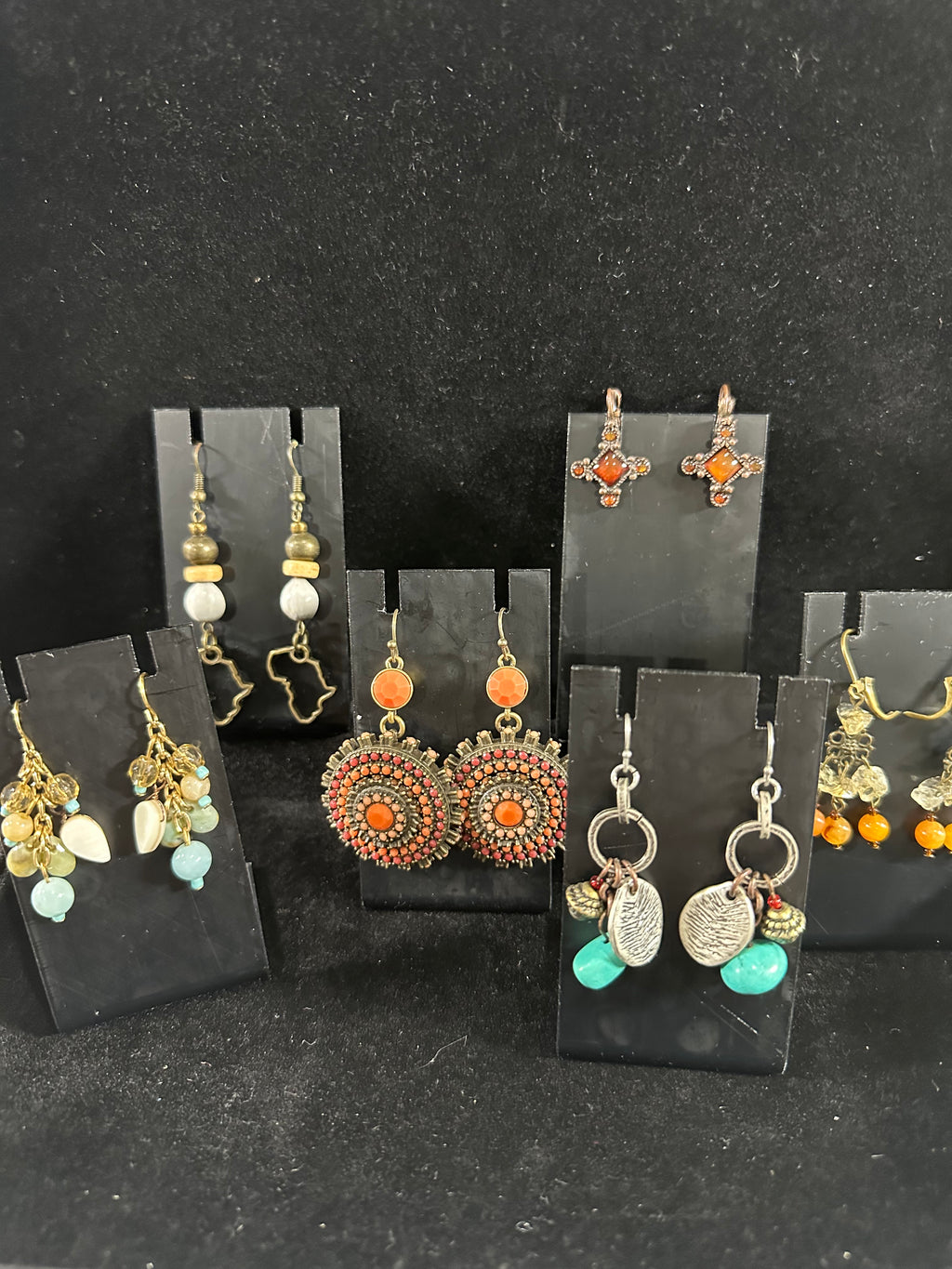 COLLECTION OF VINTAGE BOHO EARRINGS